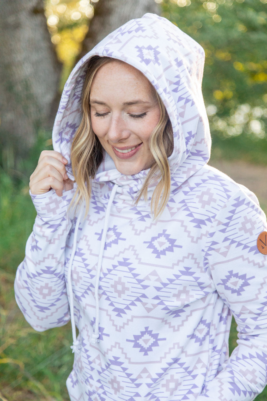 Ashley Hoodie - White Geometric