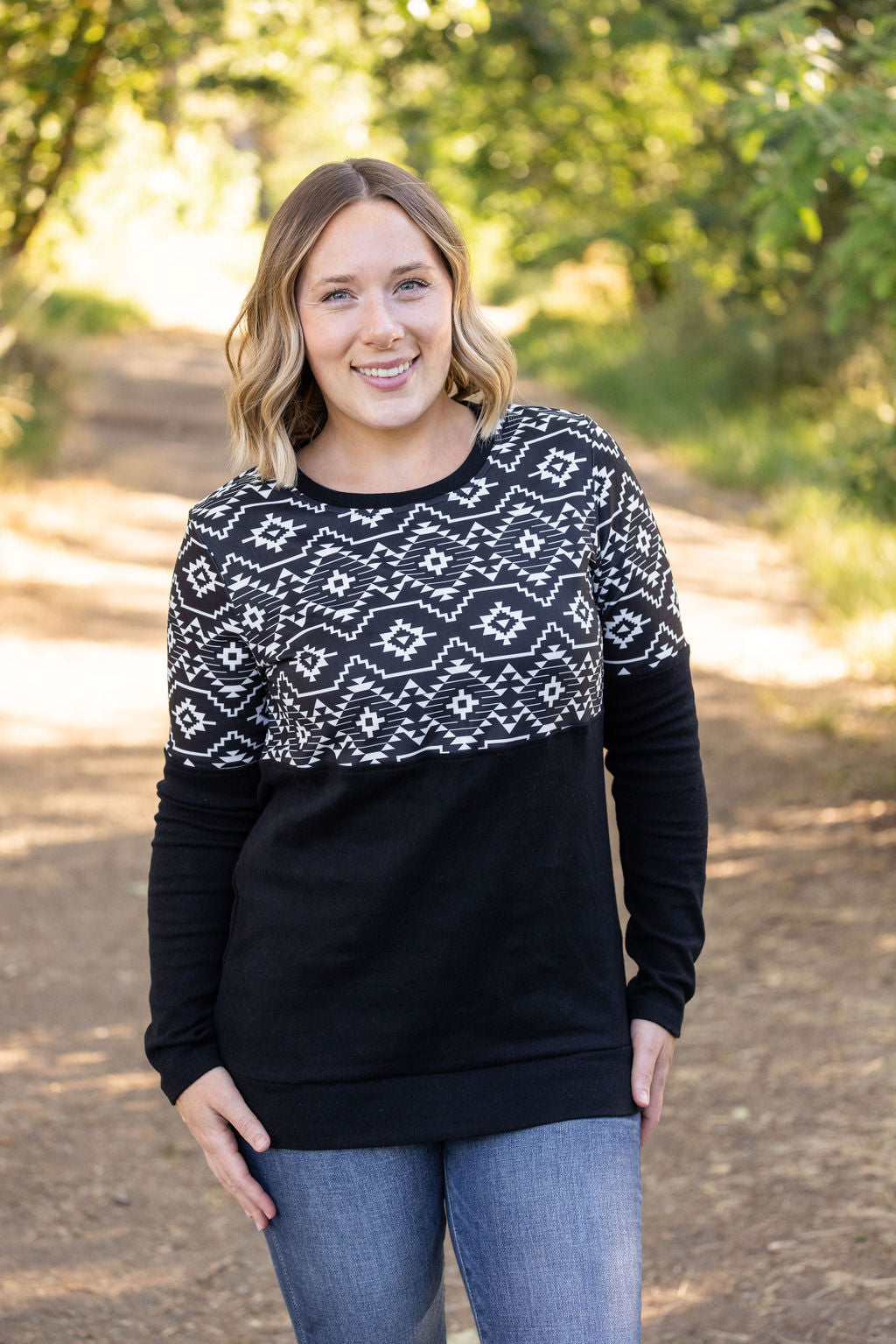 Natalie Pullover - Black Geometric