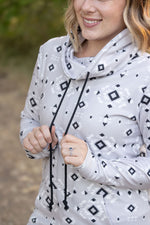 Soft Funnel Neck - Grey Geometric