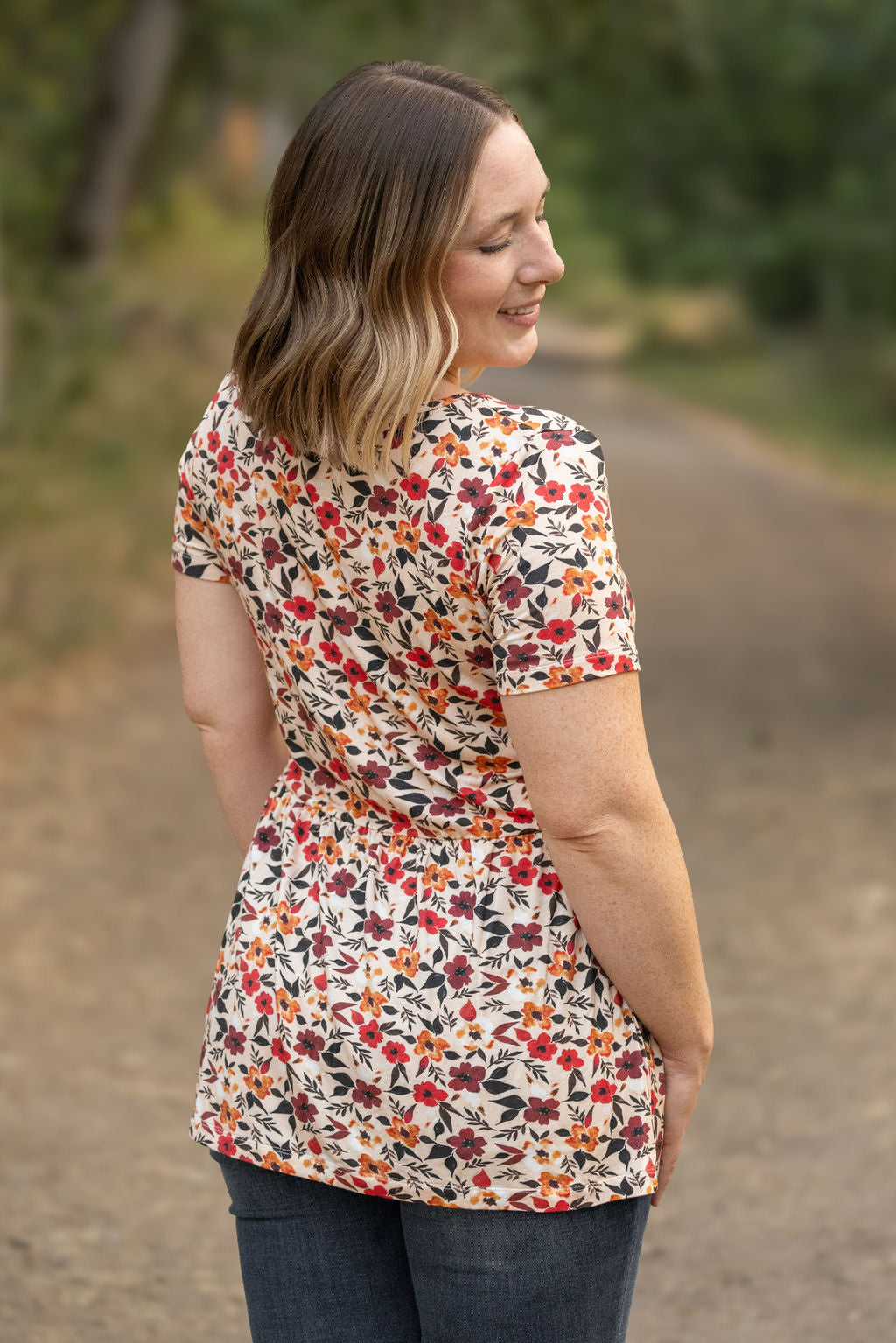 Sarah Ruffle Short Sleeve - Red Floral