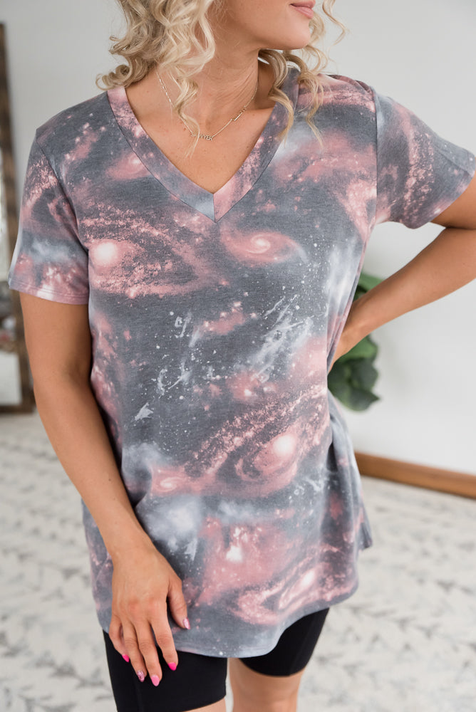 {ONLINE EXCLUSIVE} Galaxy Quest Top