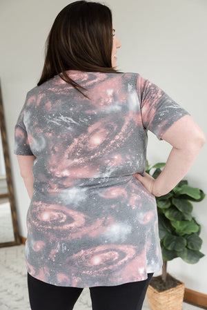 {ONLINE EXCLUSIVE} Galaxy Quest Top