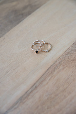 A Shooting Star Ring Set