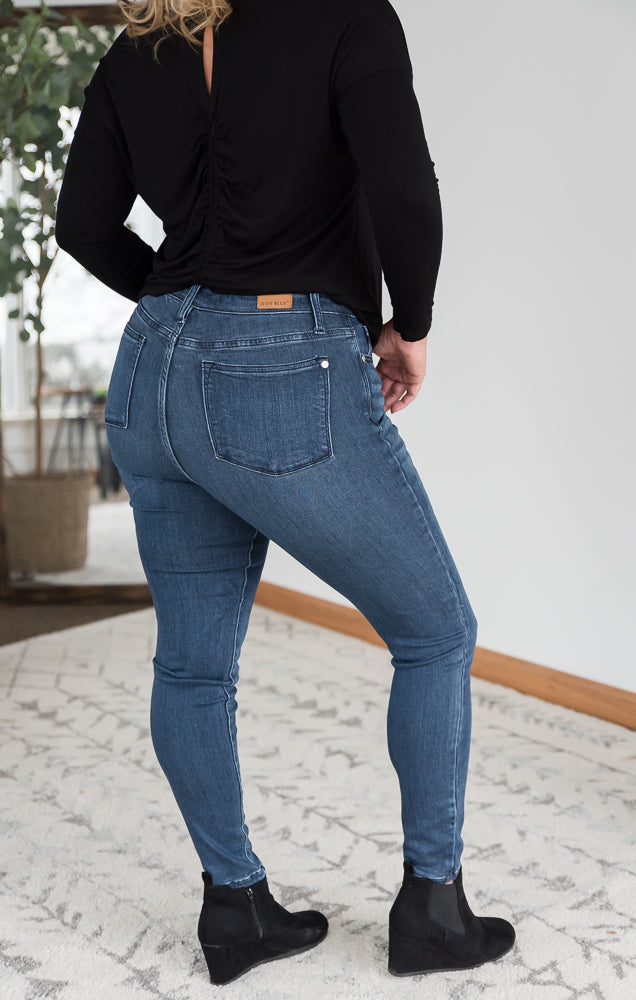 {ONLINE EXCLUSIVE} Yesterday is Now Skinny Judy Blue Jeans