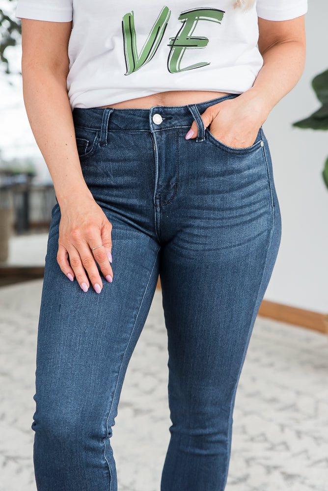 {ONLINE EXCLUSIVE} Yesterday is Now Skinny Judy Blue Jeans