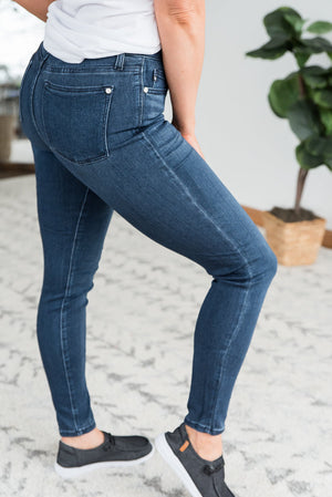 {ONLINE EXCLUSIVE} Yesterday is Now Skinny Judy Blue Jeans