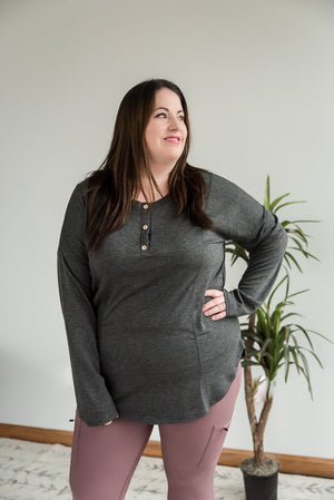 {ONLINE EXCLUSIVE} Everlasting Love Top in Charcoal