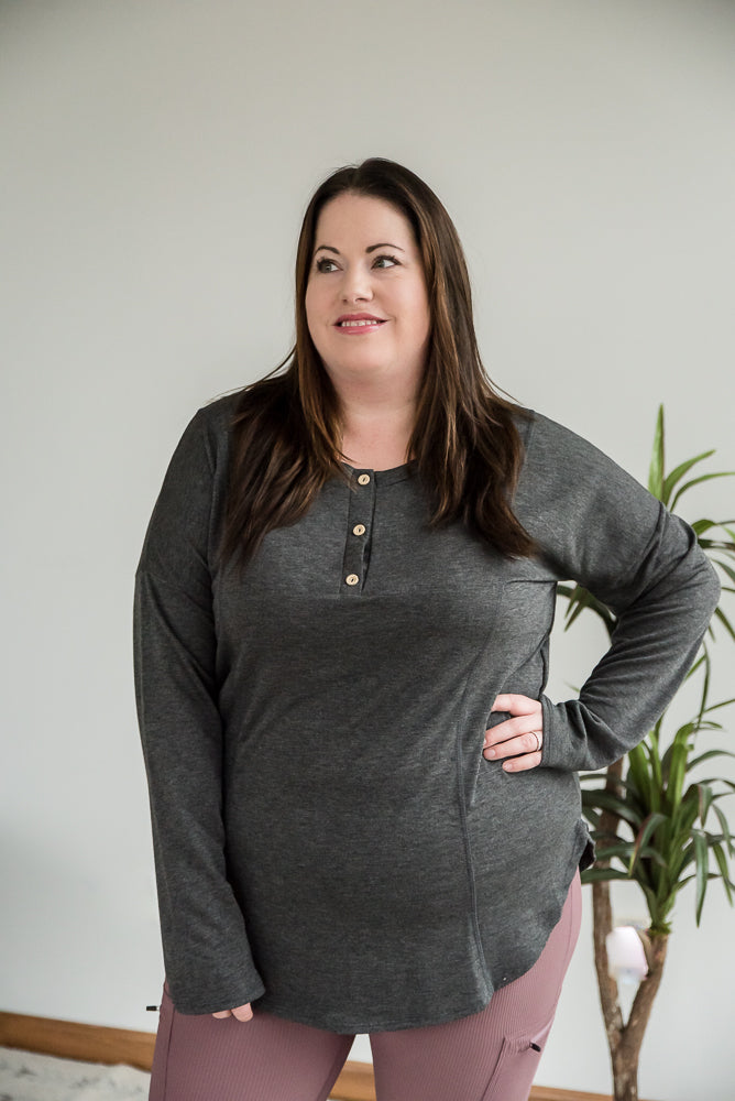 {ONLINE EXCLUSIVE} Everlasting Love Top in Charcoal